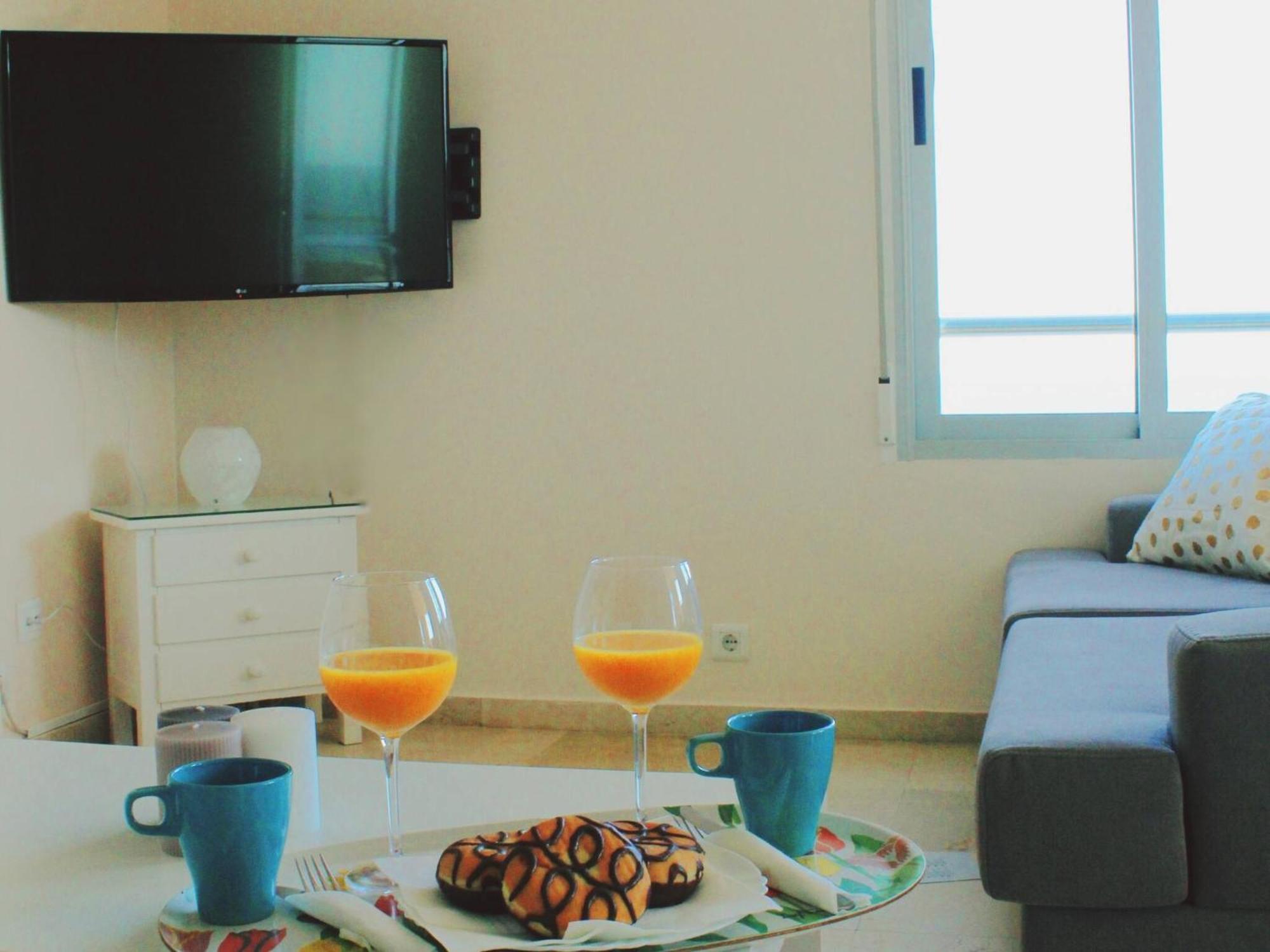 Esplendido Apartamento A Pie De Playa En ตอร์เรโมลิโนส ภายนอก รูปภาพ